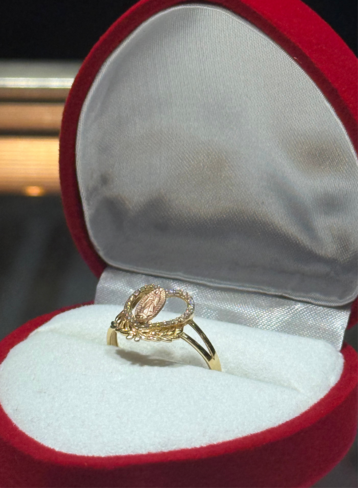 14k Heart Leaves Virgencita Ring