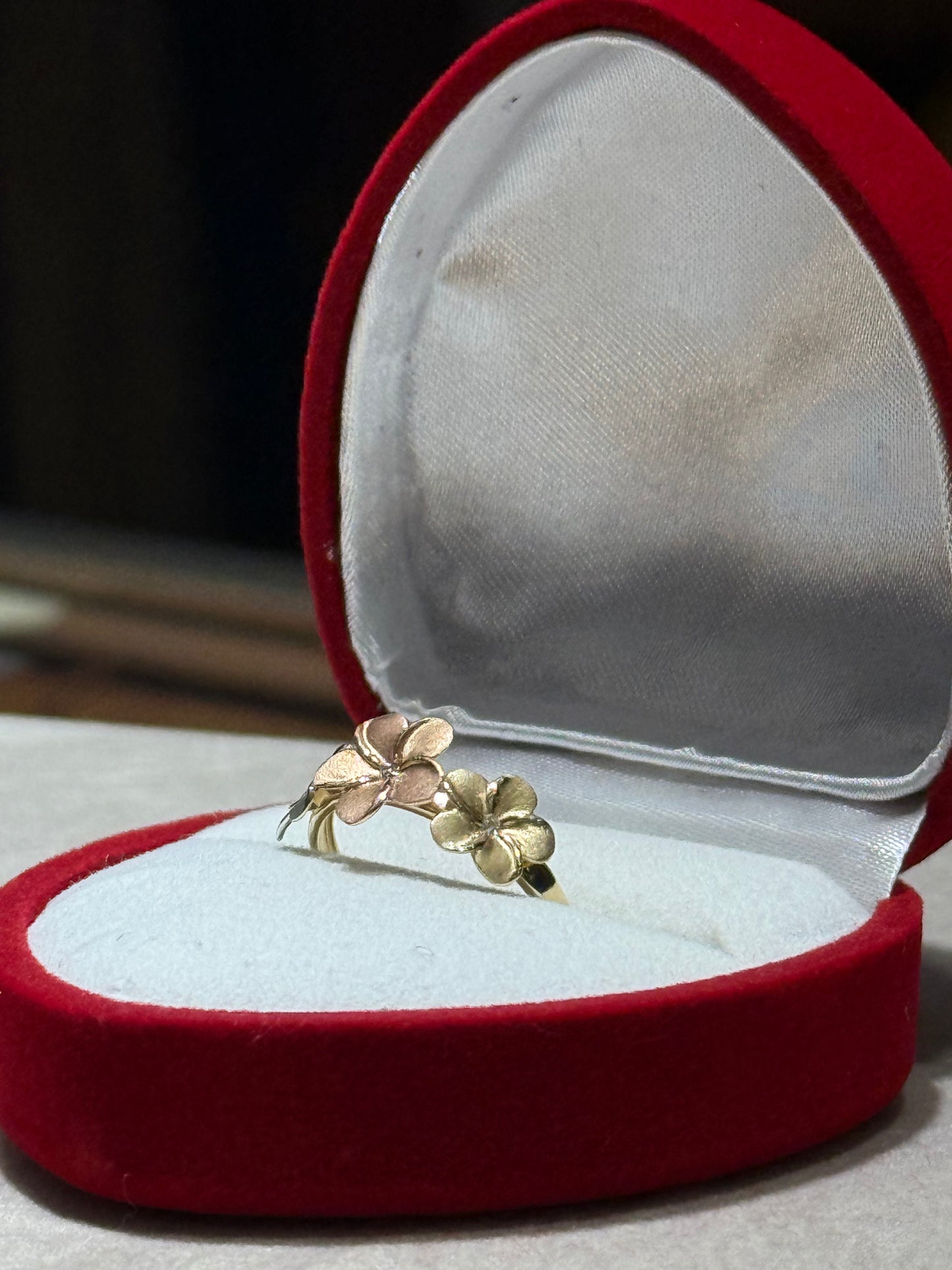 14k Hibiscus Flower Tri-Gold Ring