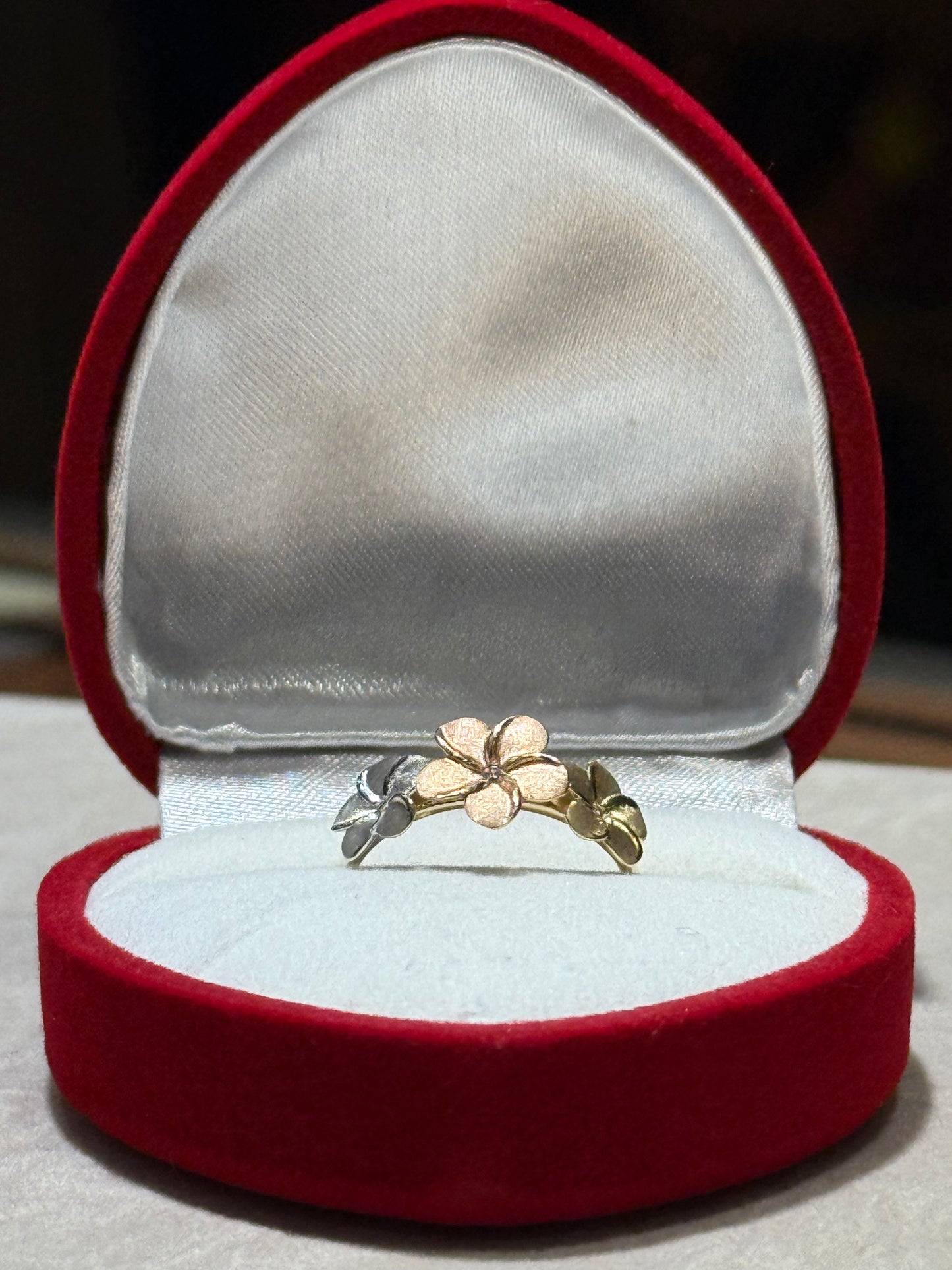 14k Hibiscus Flower Tri-Gold Ring