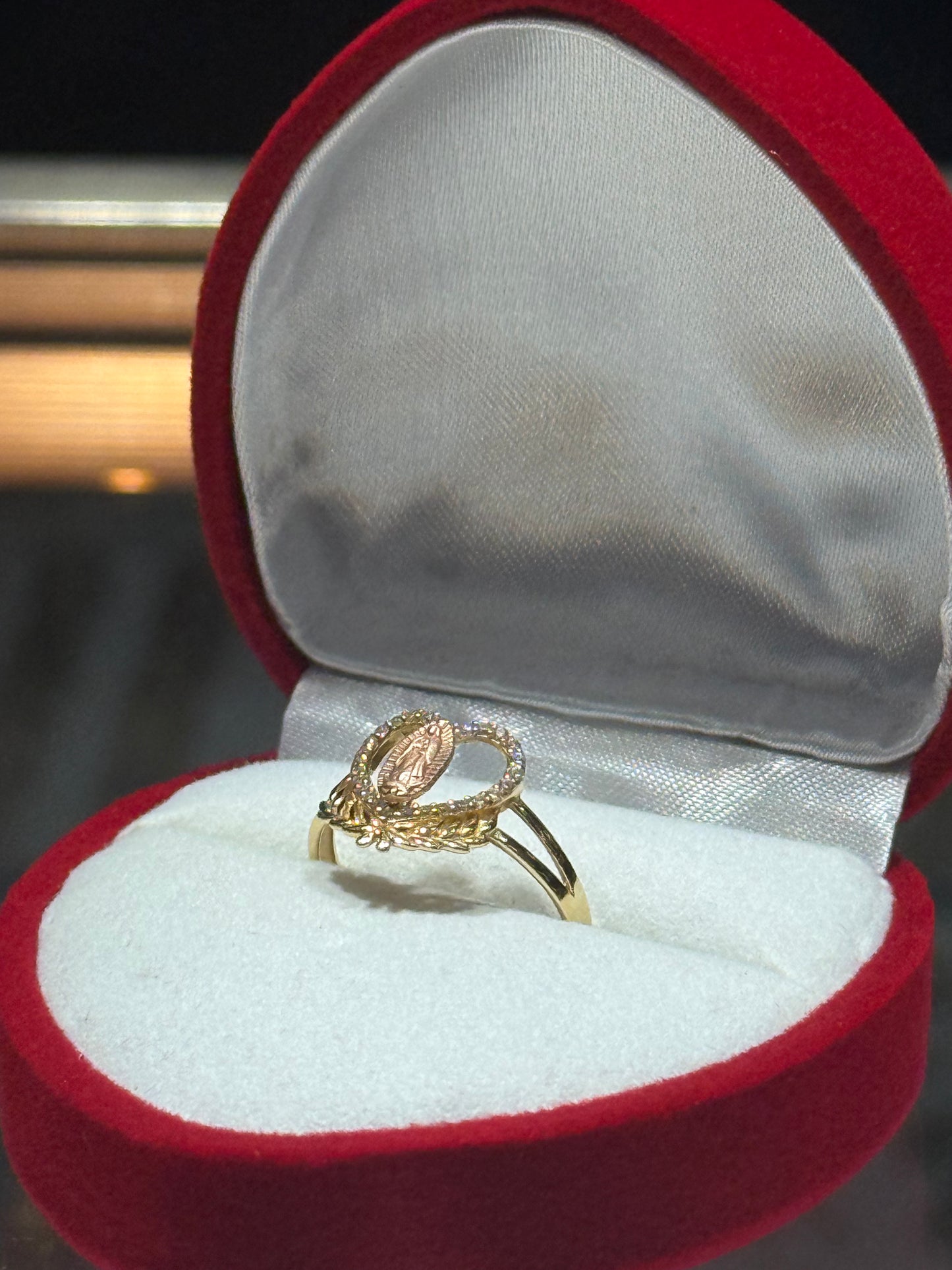 14k Heart Leaves Virgencita Ring