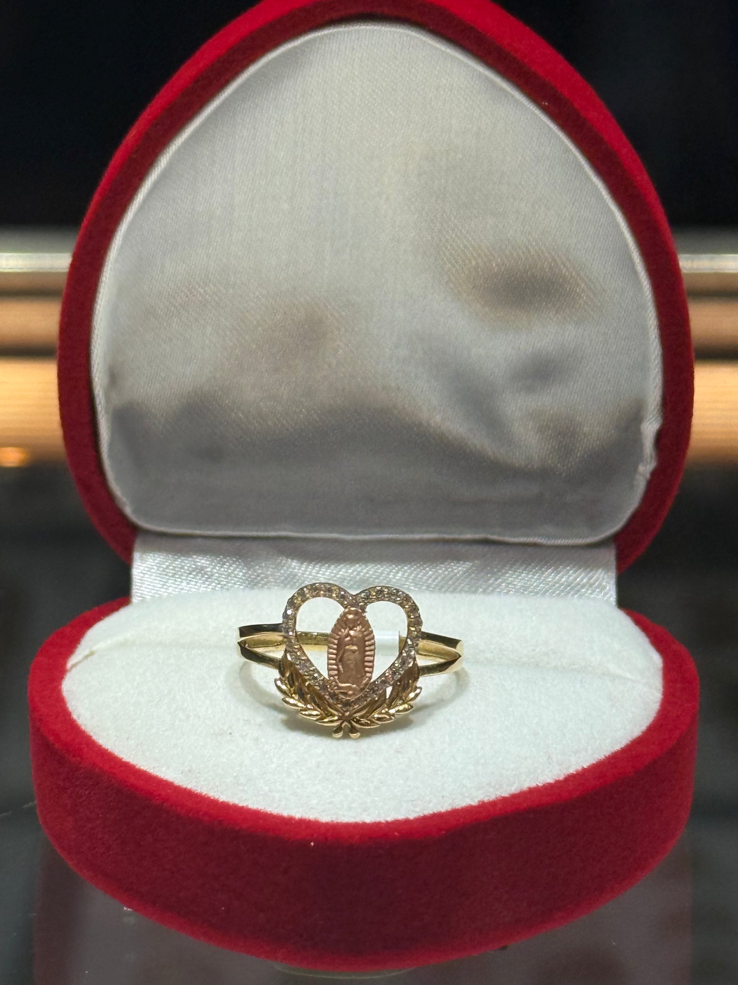 14k Heart Leaves Virgencita Ring