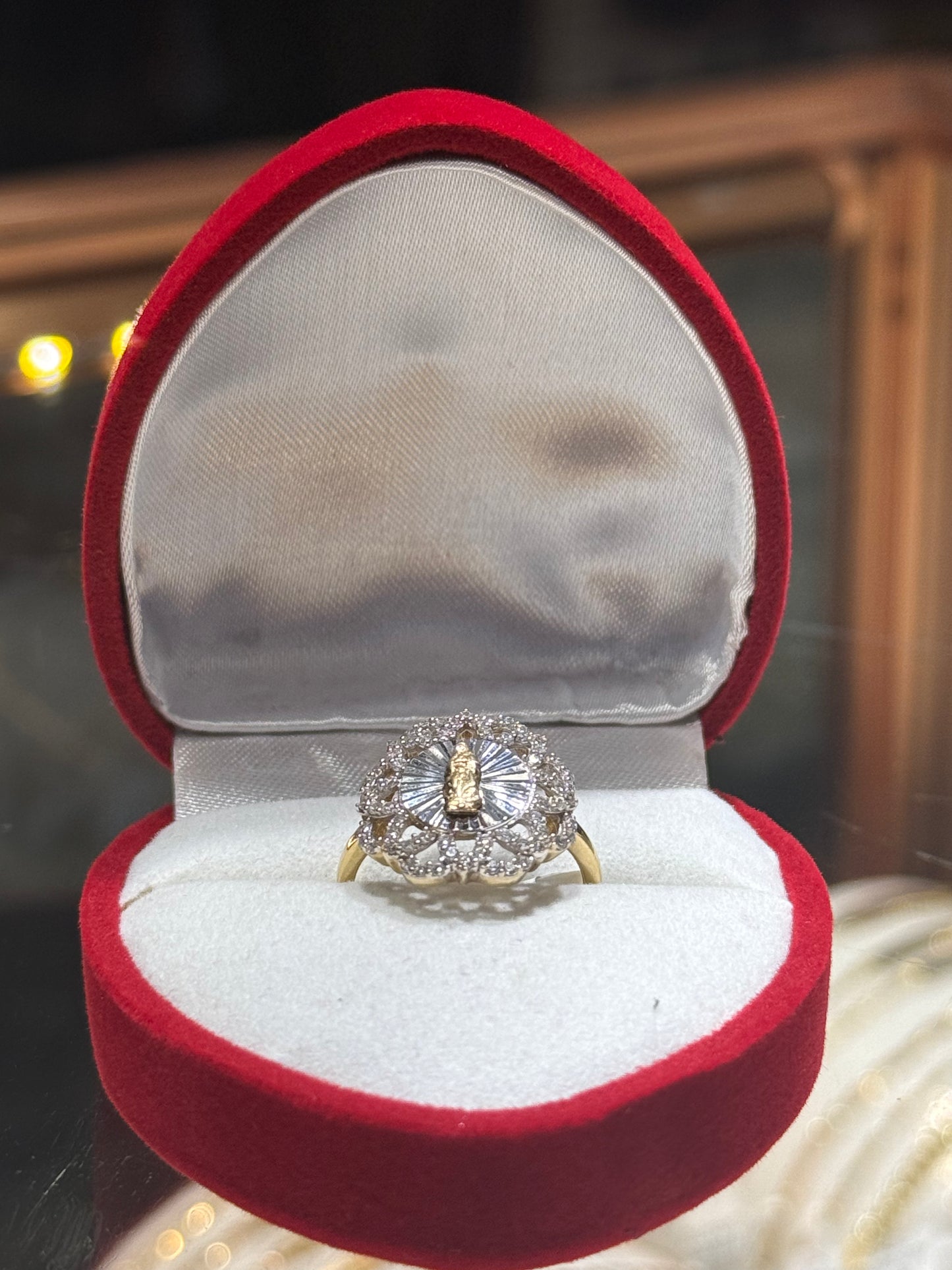14k Flower Design Round Virgencita Ring