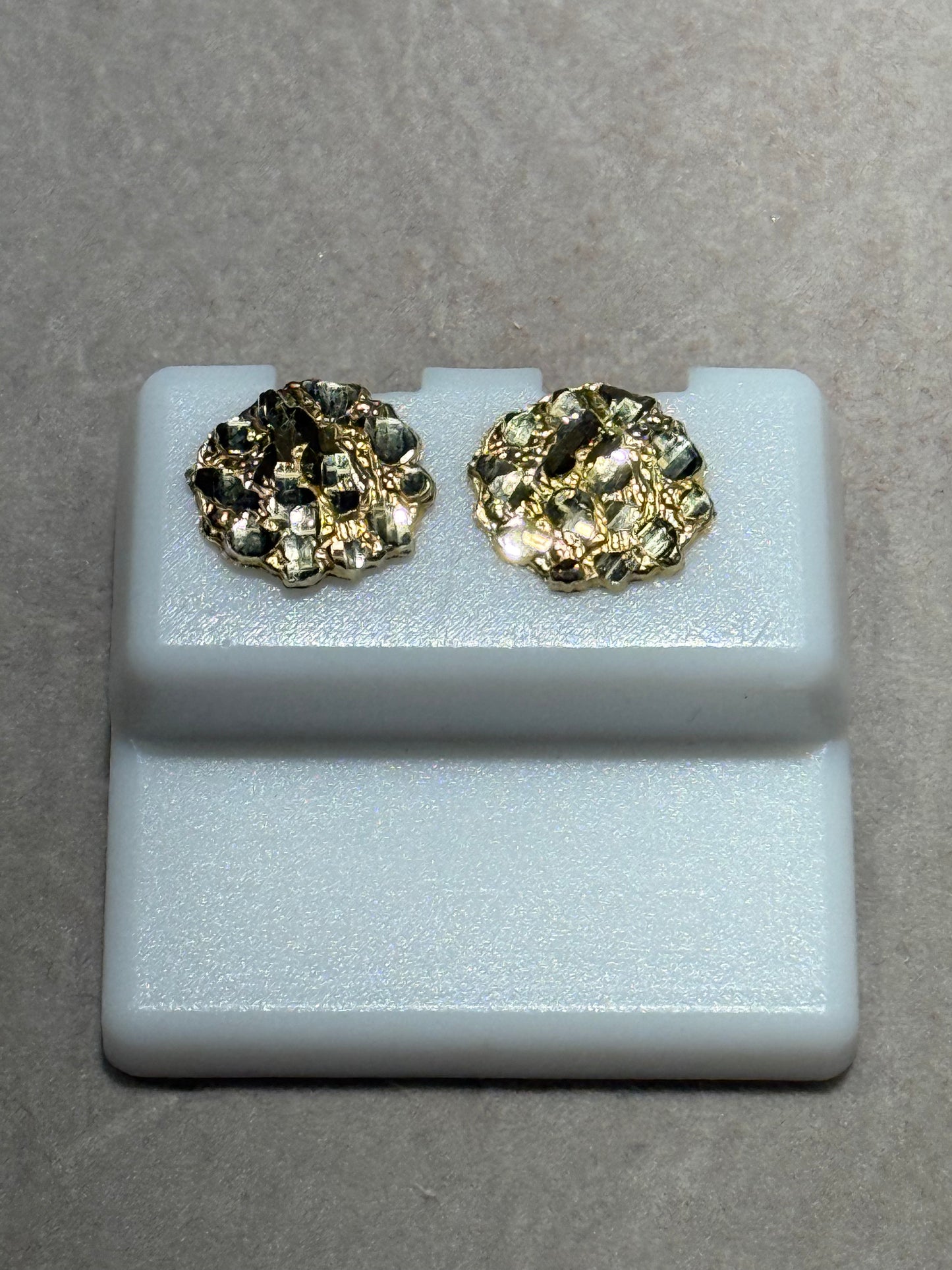 10k Nugget Heart Earrings