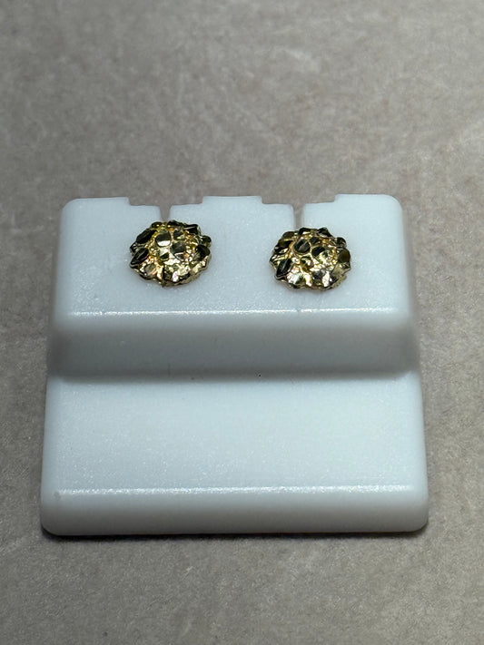 10k Nugget Heart Earrings